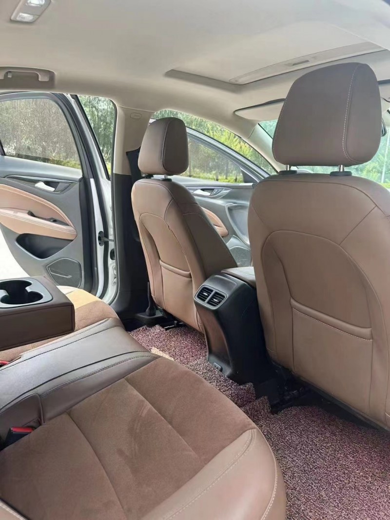 枣庄18年别克君威8