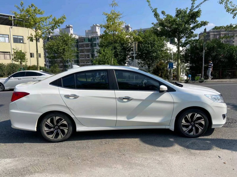 广州17年本田凌派8