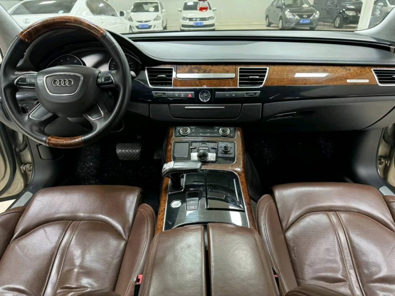 廊坊11年奥迪A8L7