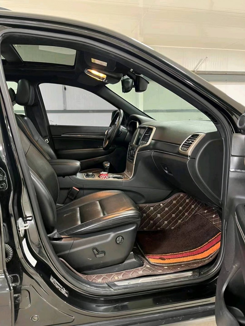 廊坊16年Jeep大切诺基4