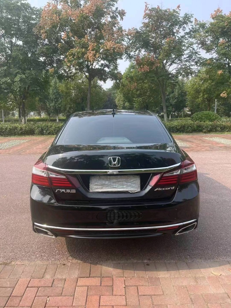 徐州16年本田雅阁9