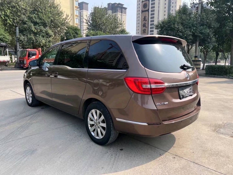 济宁19年别克GL87