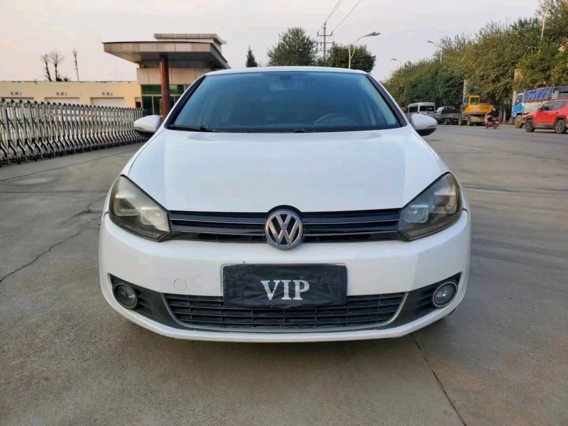 济宁12年大众高尔夫1