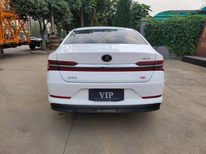 济宁19年比亚迪秦9