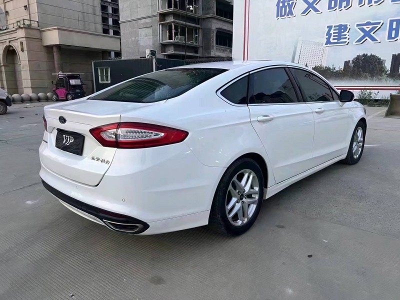 济宁16年福特蒙迪欧7