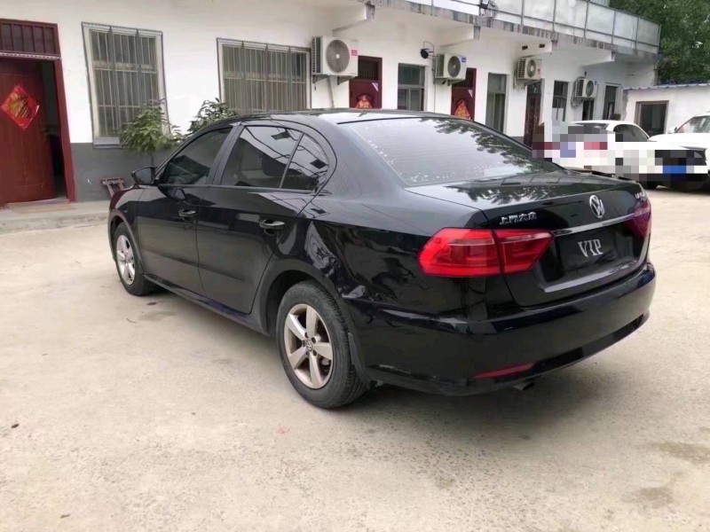 济宁18年大众朗逸8