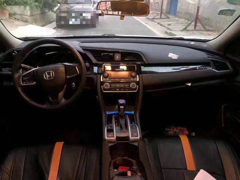 济宁18年本田思域5