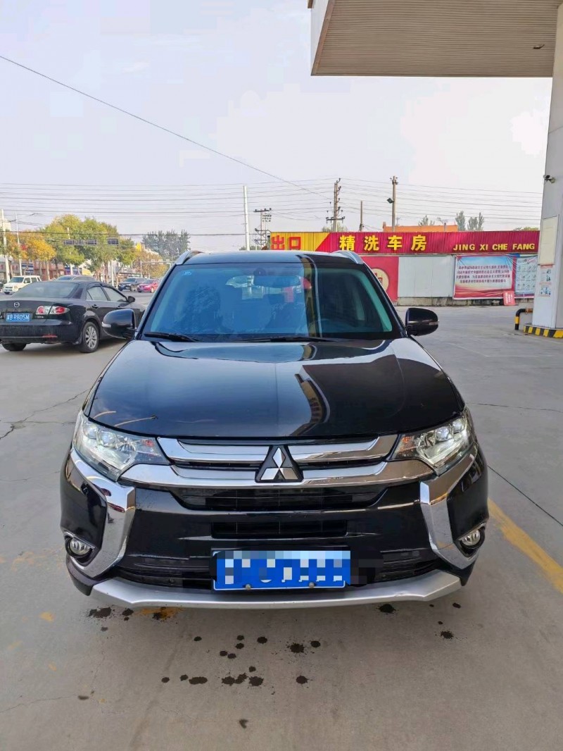 保定17年三菱欧蓝德1
