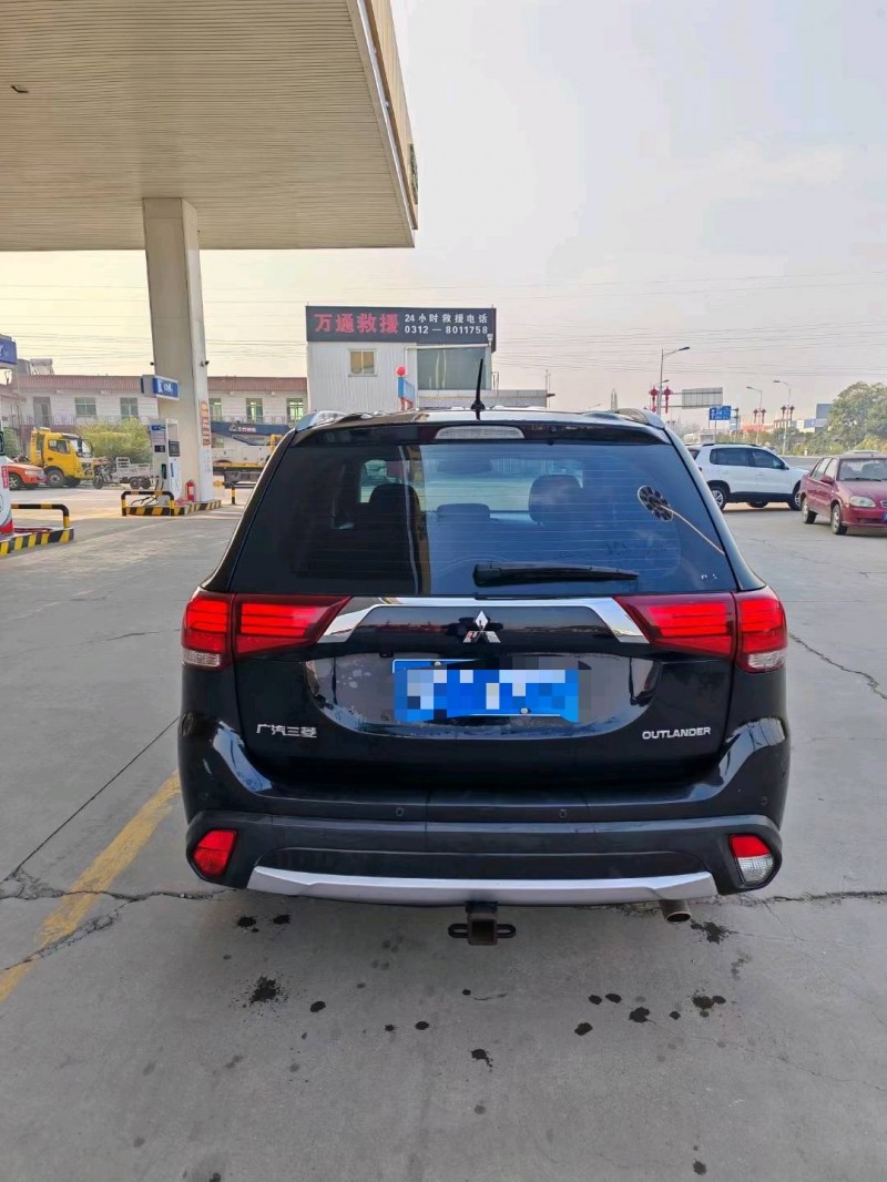 保定17年三菱欧蓝德5