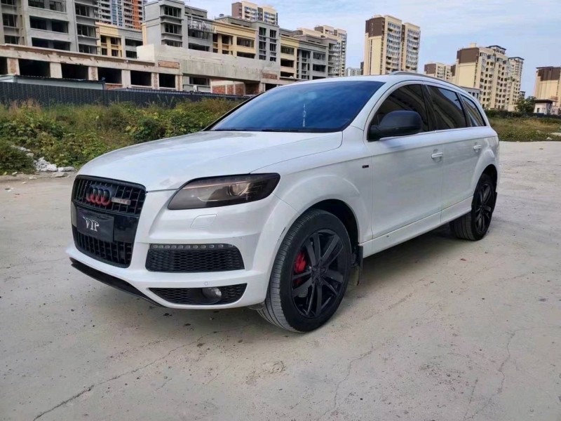 济宁13年奥迪Q73