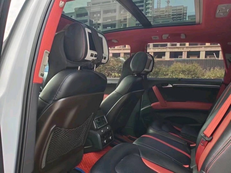 济宁13年奥迪Q76