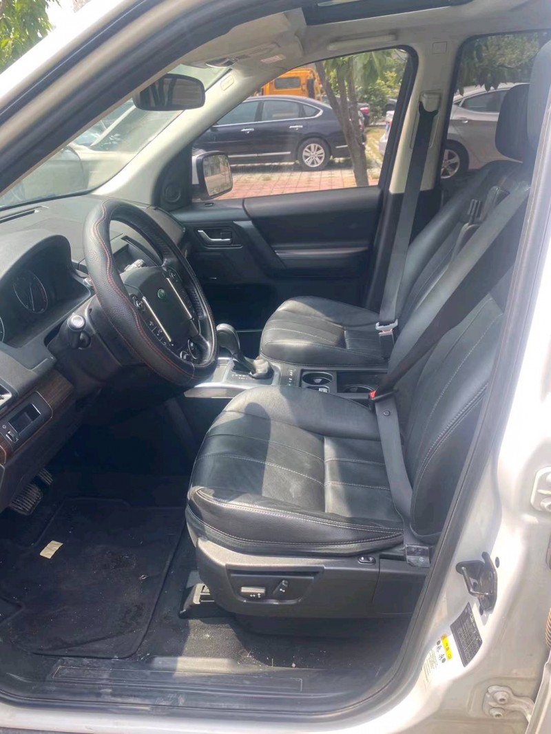 沈阳14年路虎发现神行8