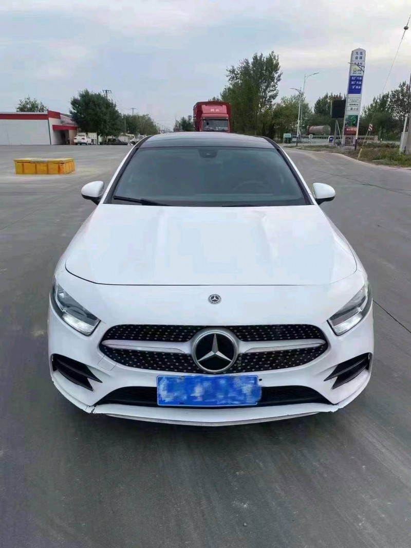 枣庄19年奔驰A1