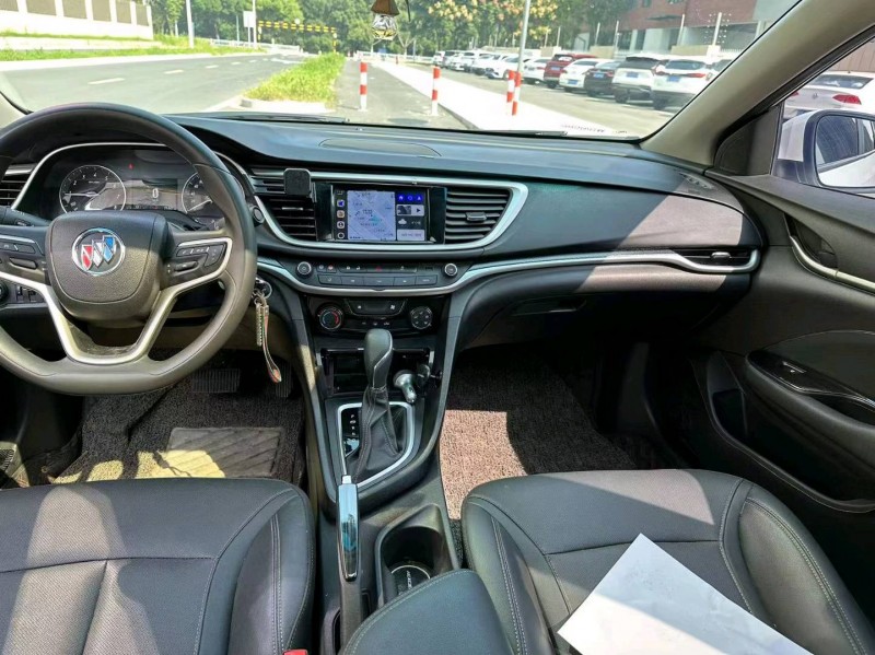 苏州21年别克英朗6