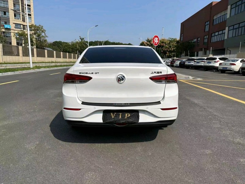 苏州21年别克英朗7