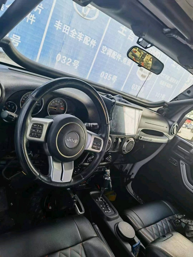 邢台14年Jeep牧马人4