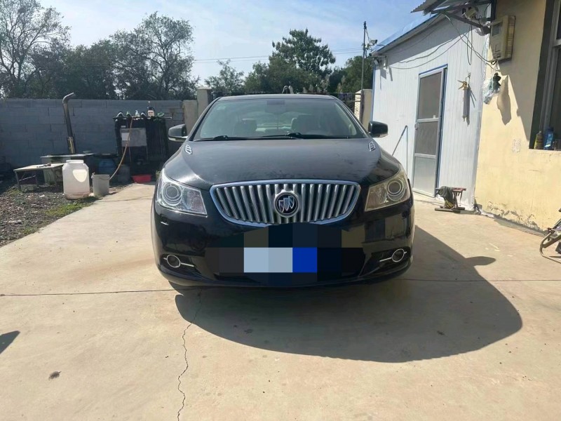 枣庄12年别克君越1