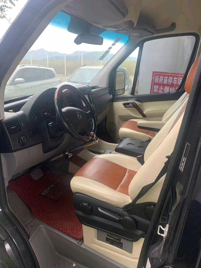 嘉兴15年奔驰斯宾特6
