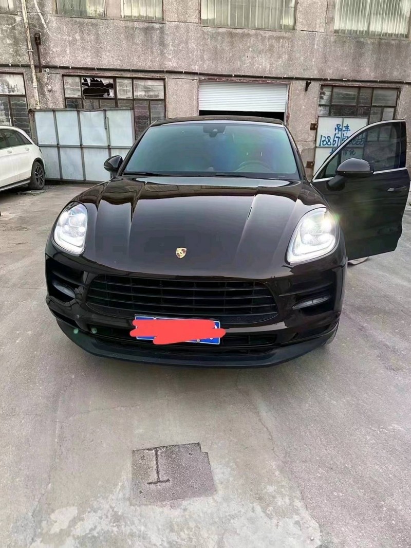 嘉兴20年保时捷Macan1