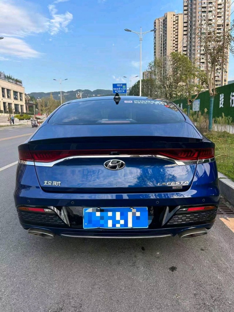 德陽20年現代菲斯塔6