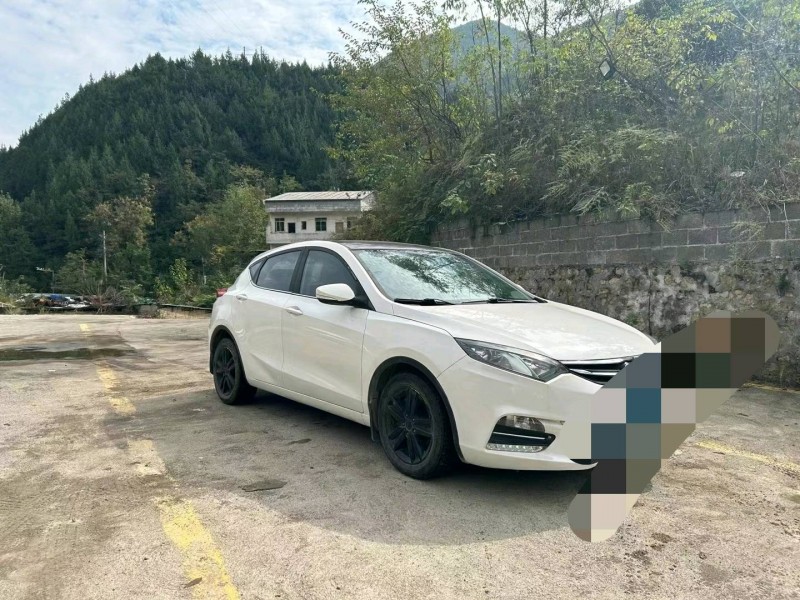 重庆17年长安汽车逸动7