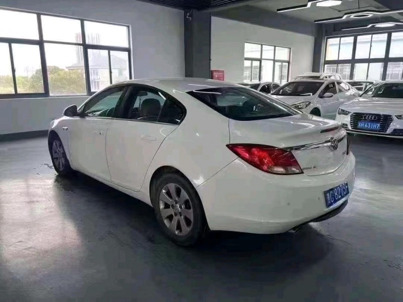 苏州13年别克君威6