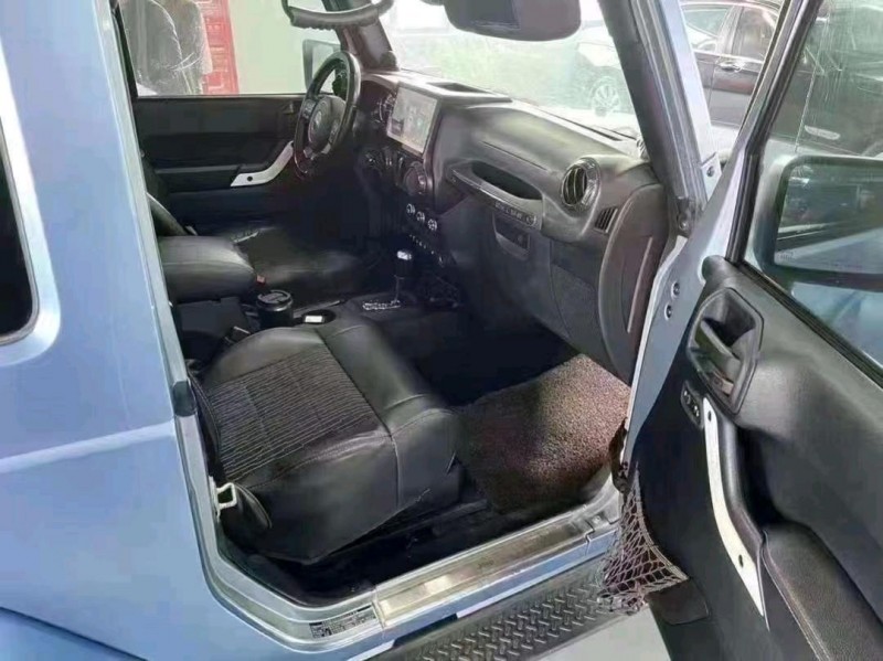 苏州12年Jeep牧马人6