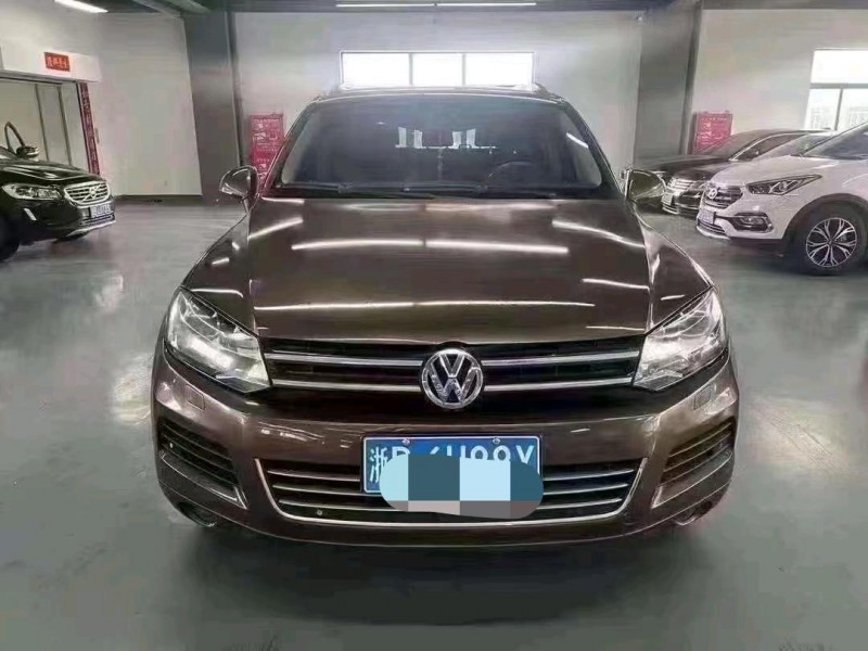 苏州14年大众途锐1