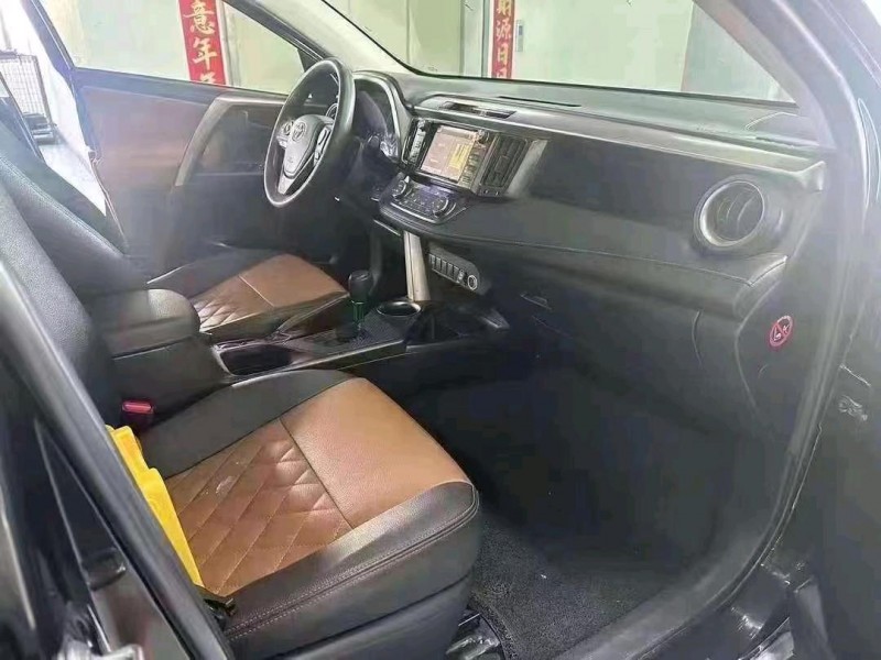 苏州15年丰田RAV45
