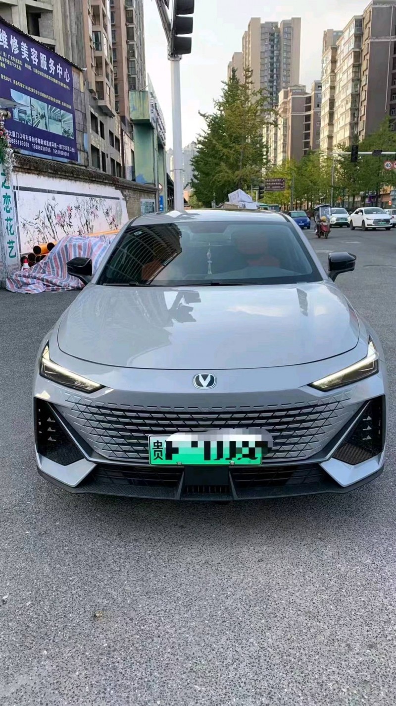 安順23年長安汽車UNI-V1