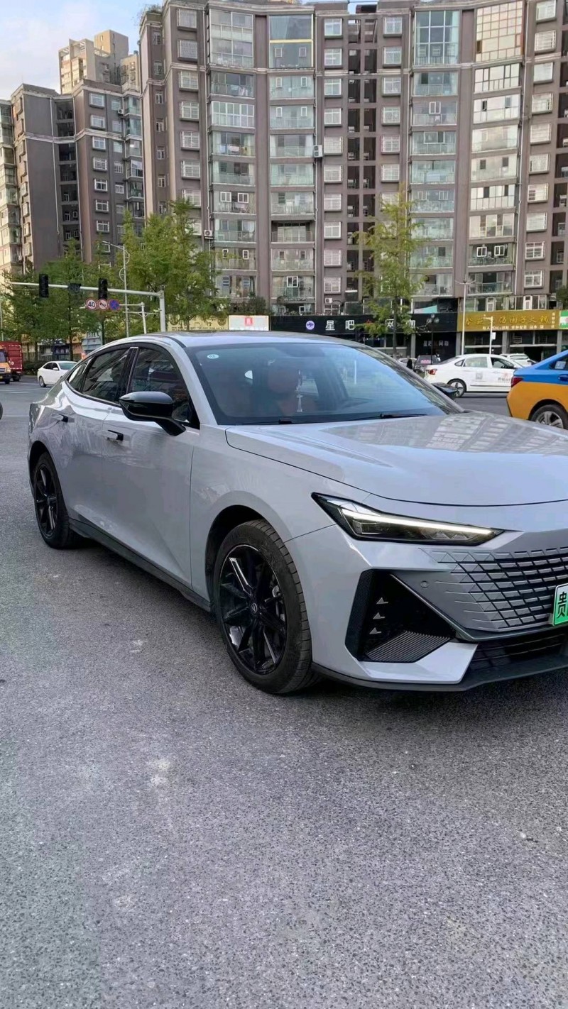 安順23年長安汽車UNI-V2