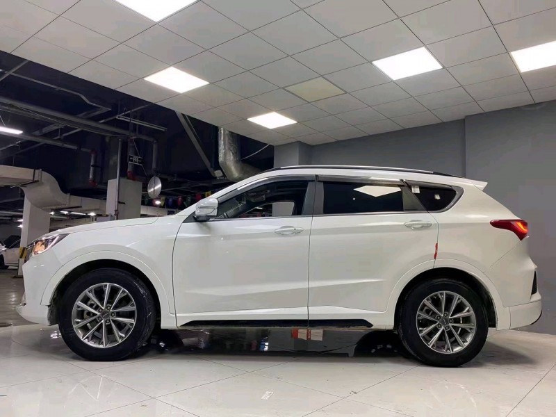 成都20年奇瑞捷途X702