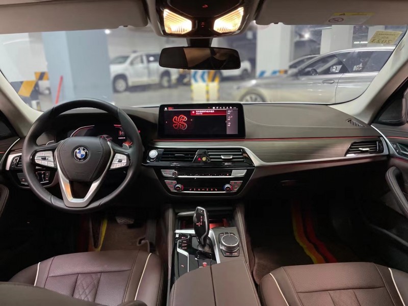 成都21年宝马5系7