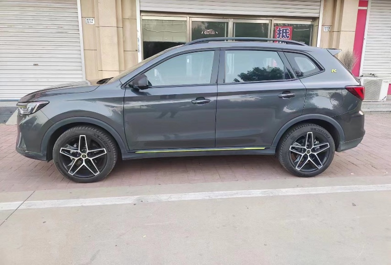 邯郸23年荣威RX53