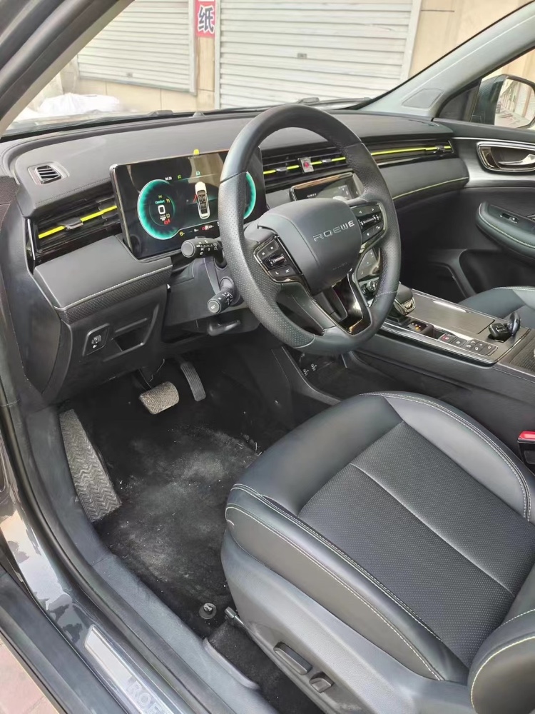 邯郸23年荣威RX58