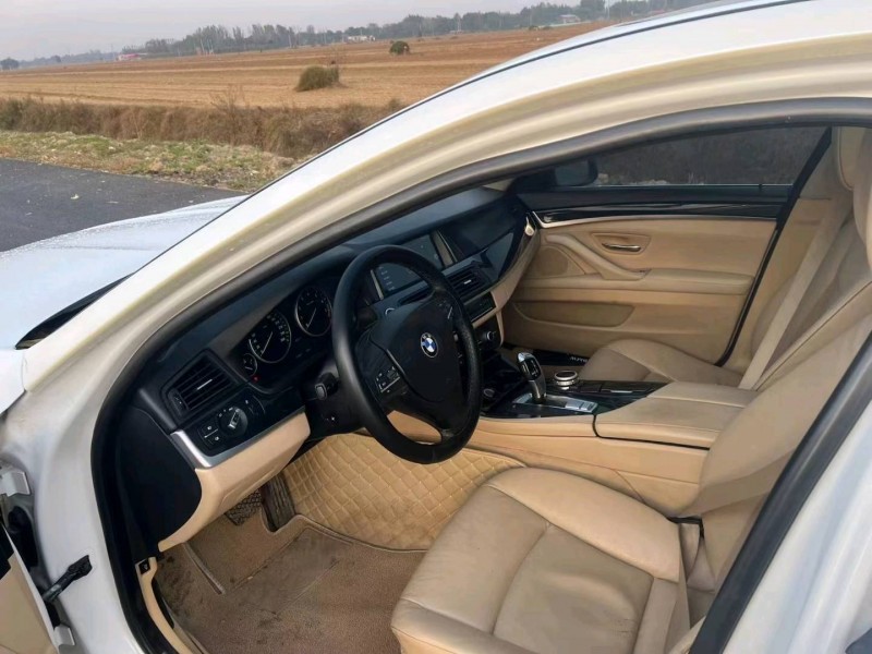 保定12年宝马5系3