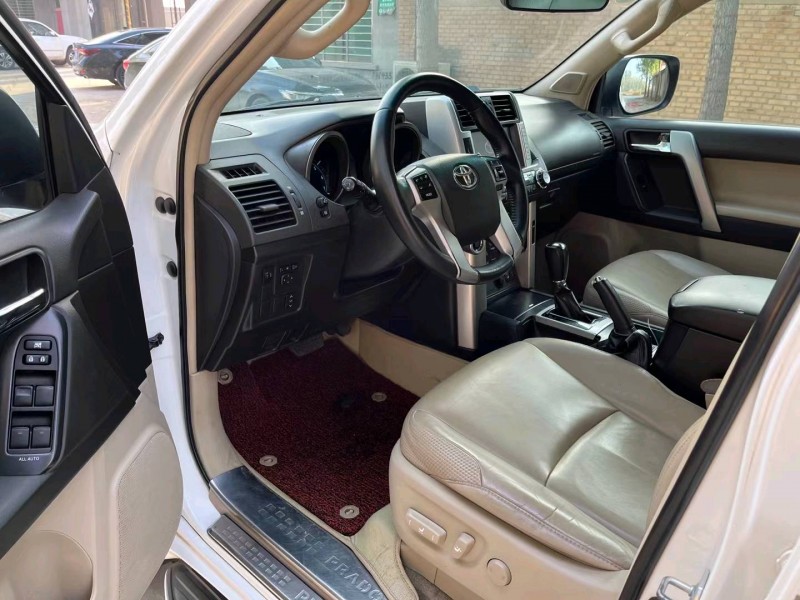 保定12年丰田普拉多7