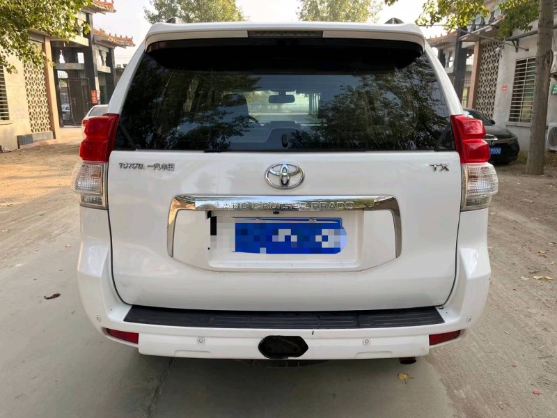 保定12年丰田普拉多9