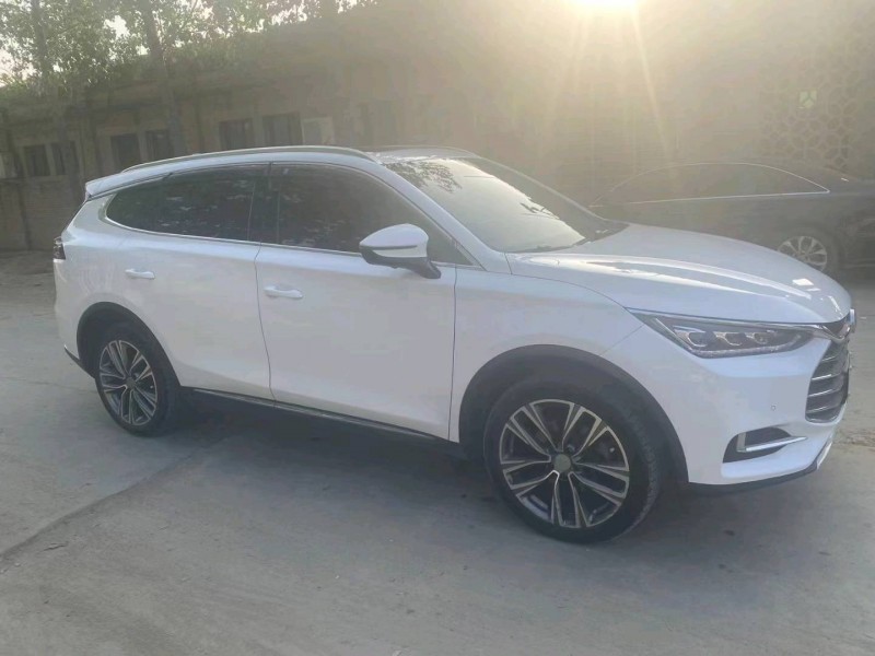 保定19年比亚迪唐2