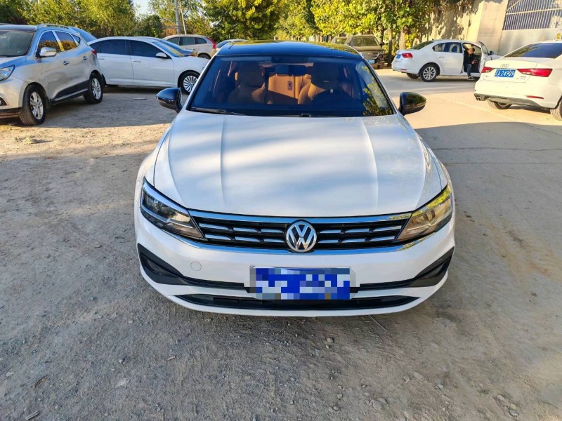 保定19年大众凌渡1