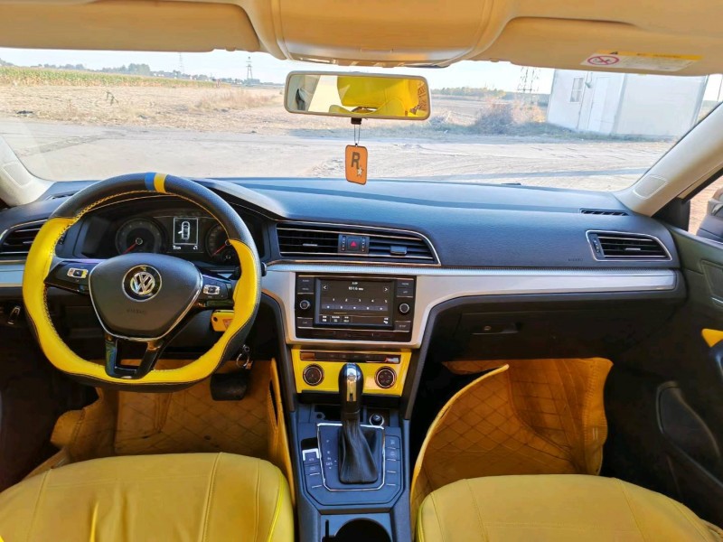 保定19年大众凌渡7