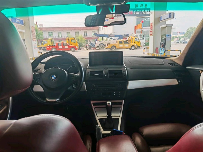 保定09年宝马X38