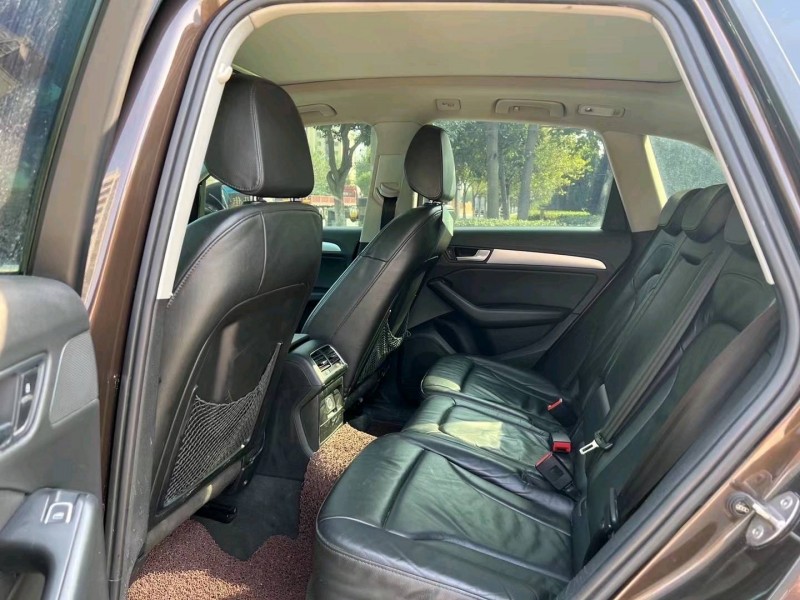 济宁14年奥迪Q56