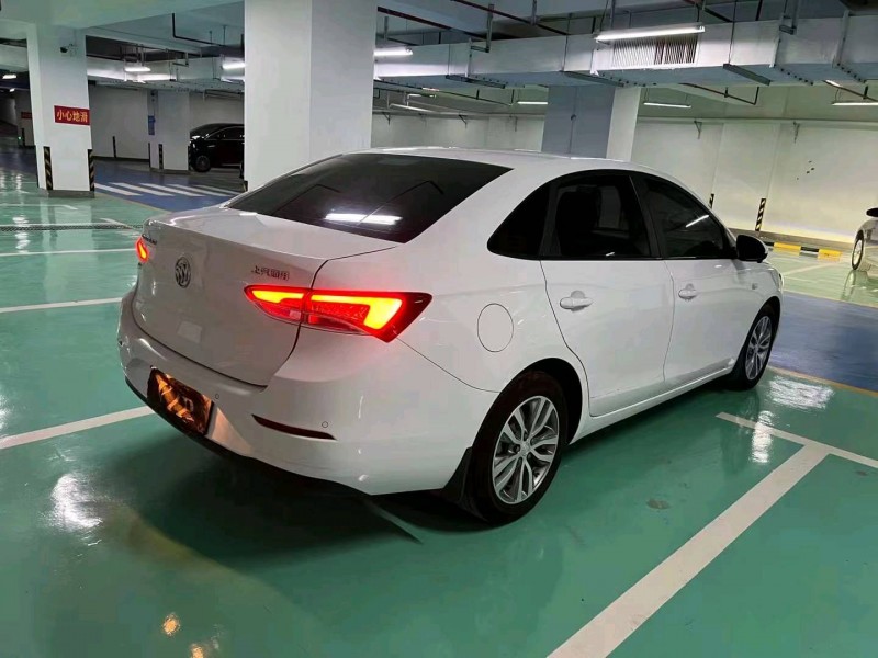 衡阳21年别克英朗9