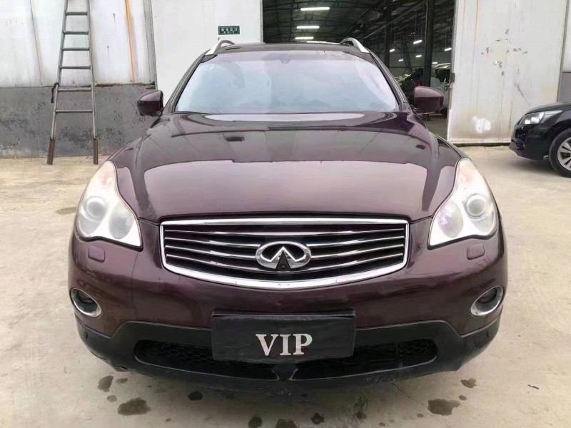 济宁14年英菲尼迪QX501