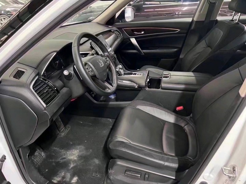 济宁18年本田冠道5