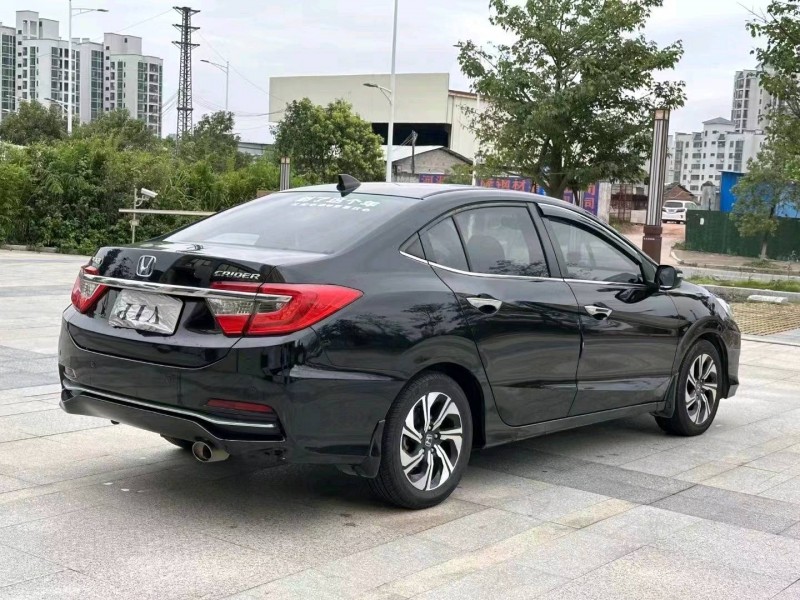 汕头17年本田凌派6