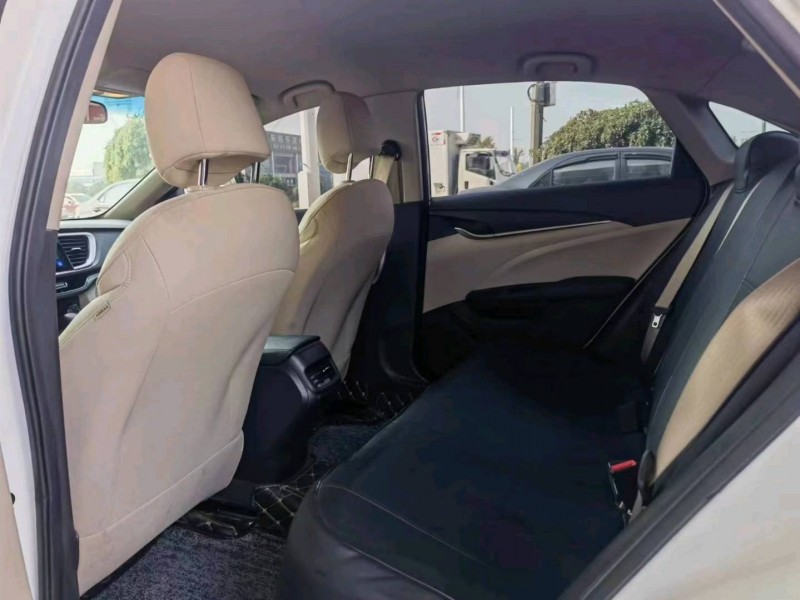 保定20年别克英朗8