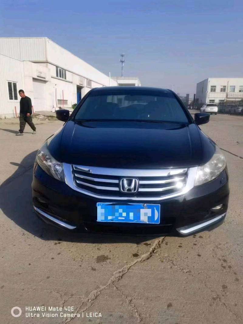 保定13年本田雅阁1