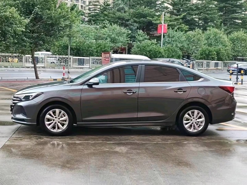 珠海22年长安汽车逸动2